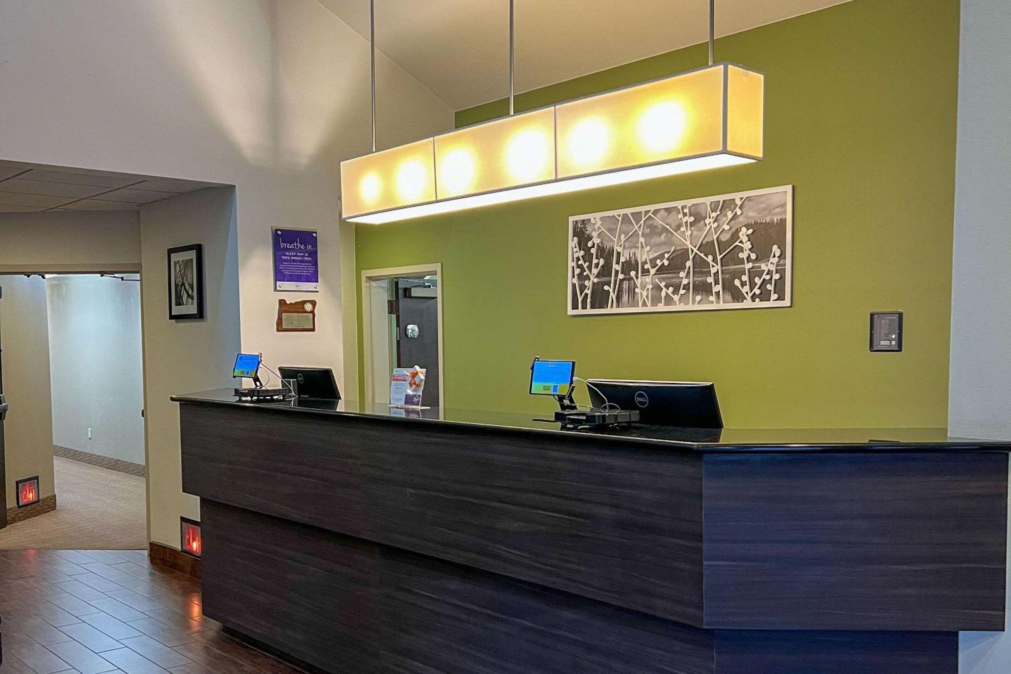 Sleep Inn & Suites Roseburg North Near Medical Center מראה חיצוני תמונה